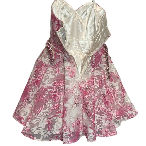 Madison James Special Occasion pink floral mini dress - Picture 6 of 16